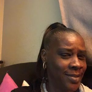 Meet your Posher, Lizzie